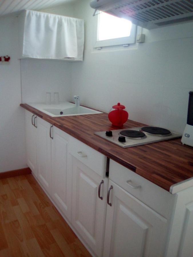 Apartament Gite T2 Avec Grande Piscine Villeneuve-la-Comptal Zewnętrze zdjęcie